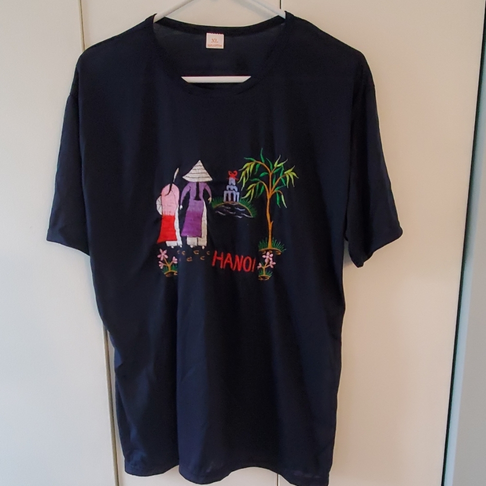 🛍💰 Sale Hanoi t-shirt purchased overseas
